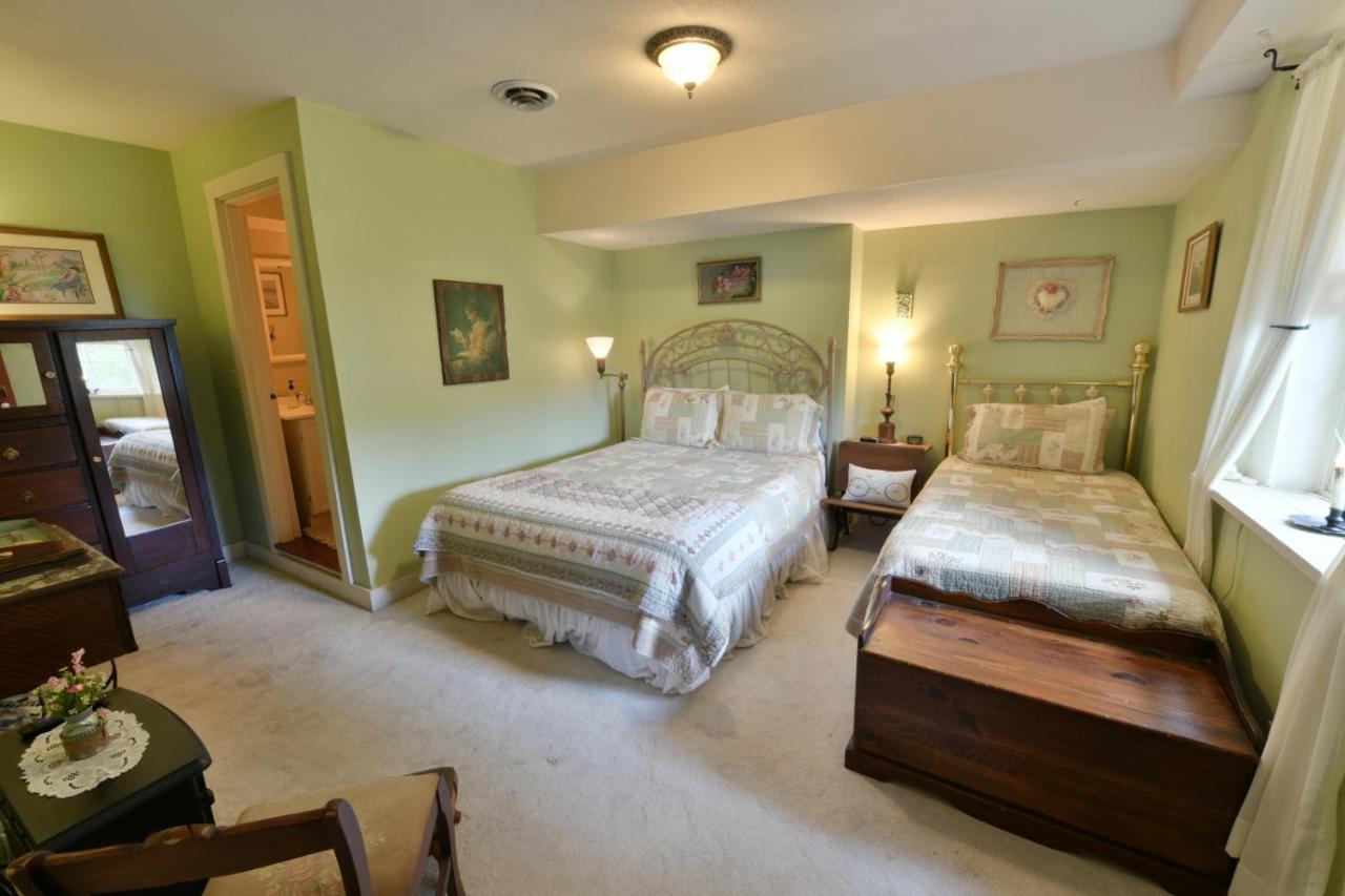Bed and Breakfast The Pines Of Dresden Esterno foto