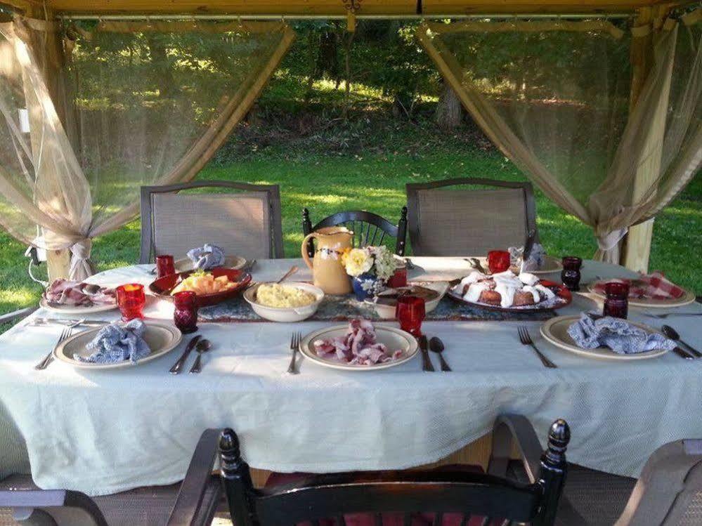 Bed and Breakfast The Pines Of Dresden Esterno foto